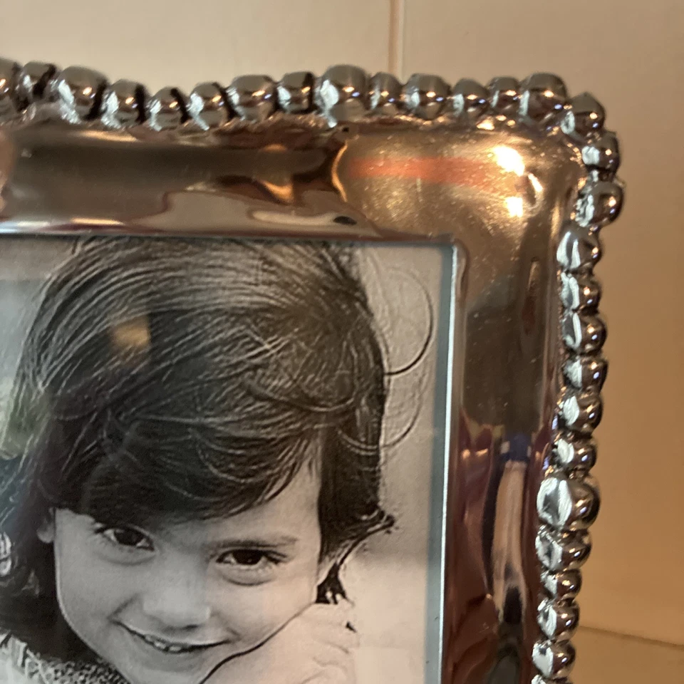 Beautiful Beatriz Ball Organic Pearl 4” x 6” Photo Frame Quality Mexico - Image 3 of 4