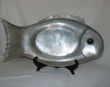 Large Vintage Arthur Court Aluminum Metal Fish Platter 25" 1975
