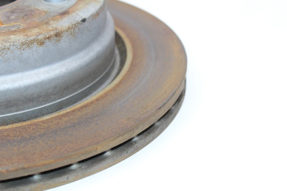 BMW E90 E92 E93 328i 335i 2006-2013 Juego de rotores de freno trasero izquierdo y derecho Foto 4 de 4