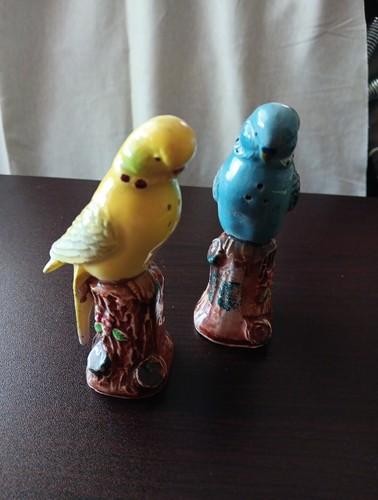 Vtg Blue & Yellow Budgerigar Budgee Parakeet Flowering Stump Salt Pepper Shakers - Picture 7 of 11