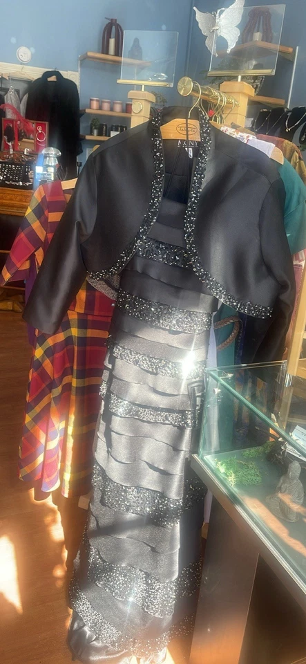 MDNY Evening Mother of The Bride Black Dress With Bolero Jacket - Image 4 of 4