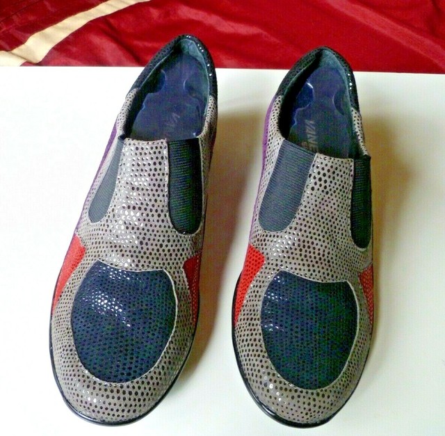 vaneli slip ons