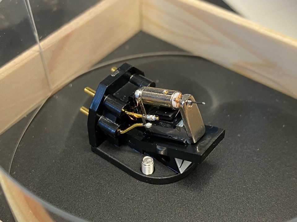 Linn LP12 Custom SkyFi Build with SME Tonearm and New Sumiko Songbird ...