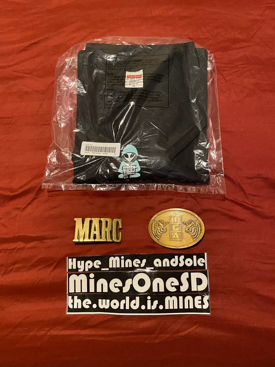 Supreme alien tee sale