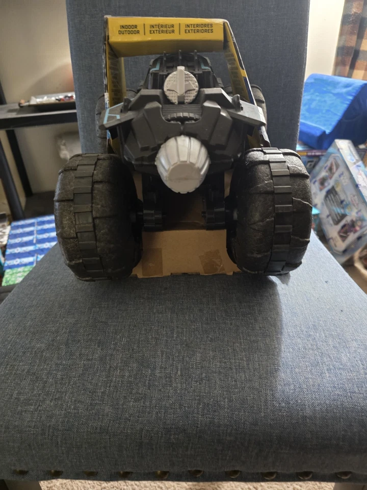 DC Batman All Terain Batmobile Truck Remote Control Vehicle Toy *Brand New* - Image 2 of 3