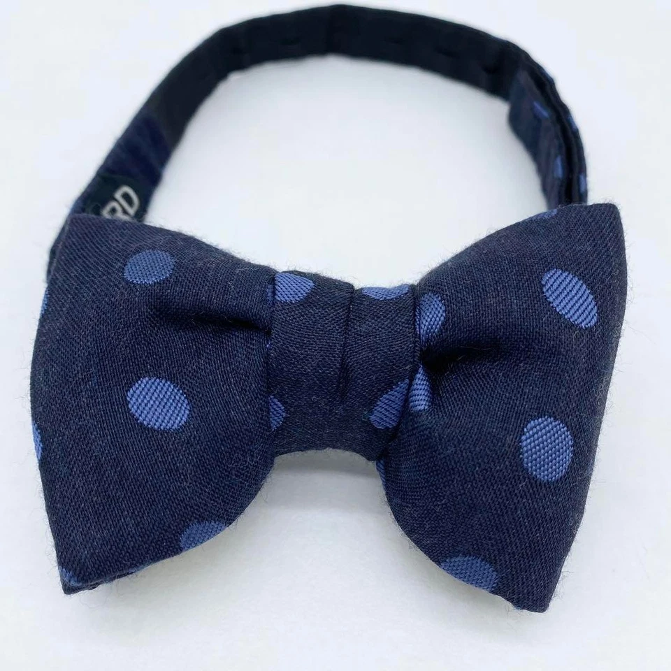 Pajarita Tom Ford Azul Marino Punto Lana Seda Hecha en Italia Usada Diseño Sencillo de Japón Foto 4 de 4