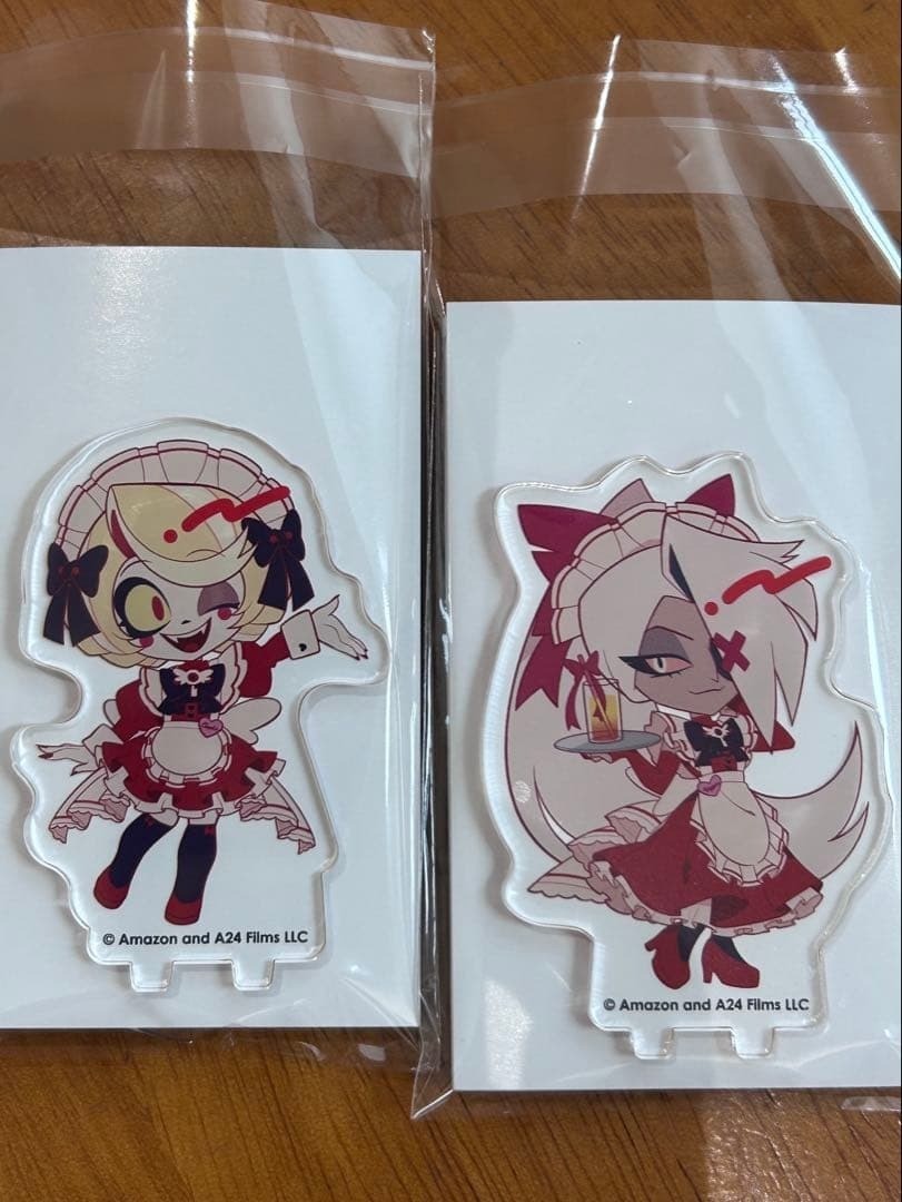 Hazbin Hotel Charlie & Vaggie Mini Acrylic Stand, 2 sets, Anime Cafe, New, 2025
