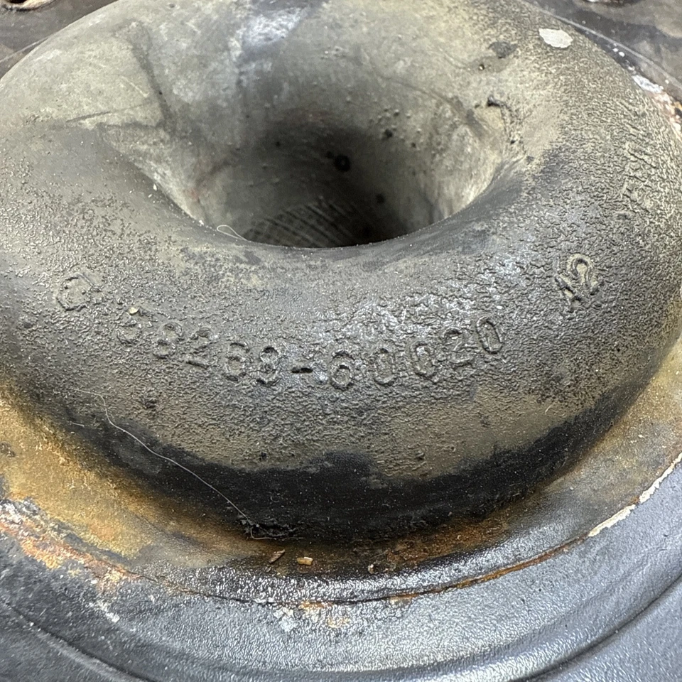 Used OEM Gear Shifter Boot 58268-60020 Lexus LX470 Toyota Land Cruiser 98-07 - Image 2 of 4