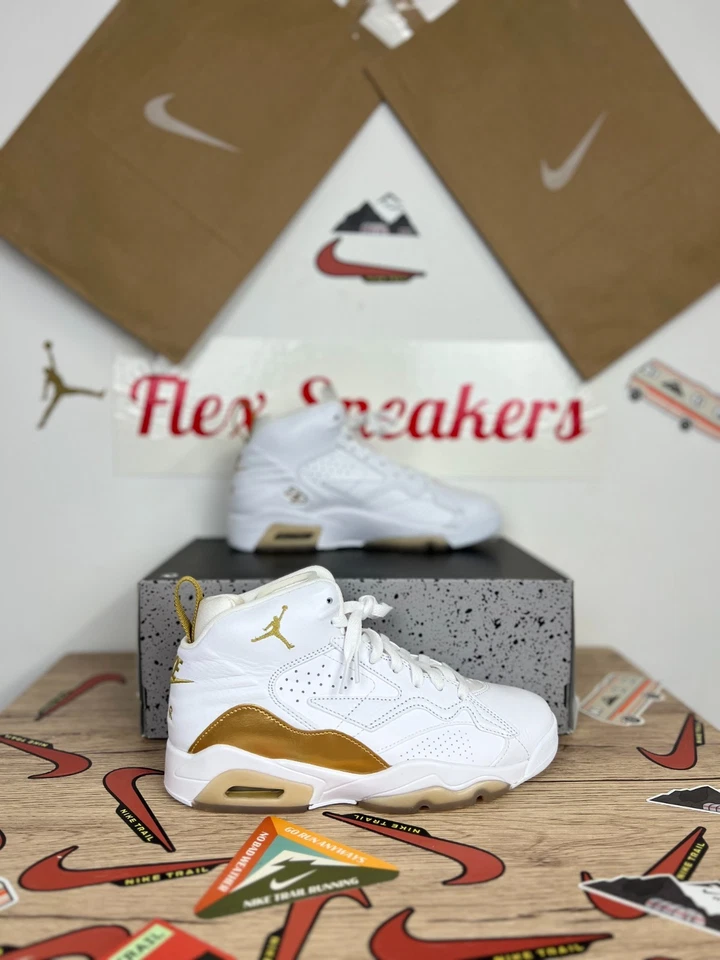 Basket AIR JORDAN 4 RM / Pointure 40 5