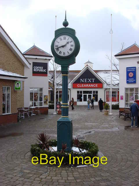 Photo 6x4 Clock Freeport Braintree c2008