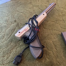 Nintendo NES Super Mario Bros Duck Hunt with Zapper Gun