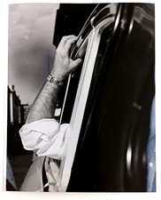 1955 Cleveland Ohio Trolley Passenger Hairy Arm Window Vintage Press Photo OH