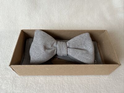 H066 (5) - Adam Bows Hamburg - Fliege + Einstecktuch - Gents  Best - Neu