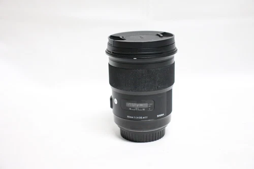 Pristine Sigma Art 50MM Lens  CANON EF