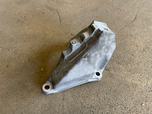 Motorhalter links AUDI S8 A8 D2 4.2 V8 Motor Getriebe Träger 4D0199307S