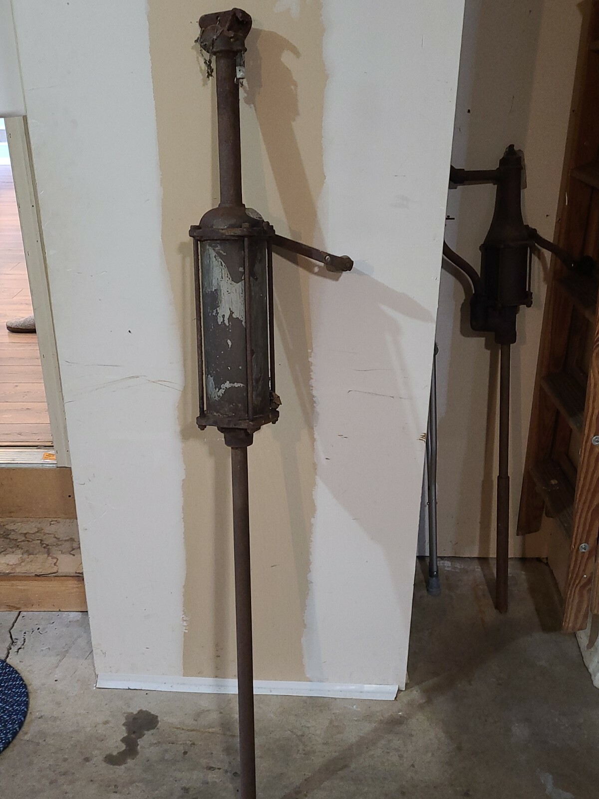 VINTAGE EARLY GAS OIL HAND CRANK BULK FILL PUMP GASBOY eBay