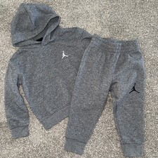 NWOT Toddler Air Jordan Nike Gray Hoodie Jogger Sweatpants Size 2T