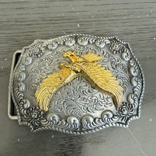Western-Style Belt Buckle Featuring A Flying Eagle Motif Silver Gold