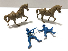 Lot of 2 Cowboy Riders 1-7/8" 2 Horses 2-1/2" Figures