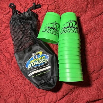 SPEED STACKS 12 GREEN Cups & Black Sport Carrying Bag W/CLIP