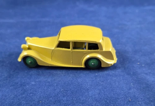 Dinky Toys Triumph  – Meccano Ltd England Vintage