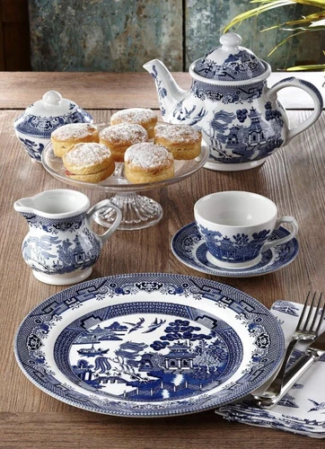 New Churchill Blue Willow Fine English Tableware 19-Piece Set