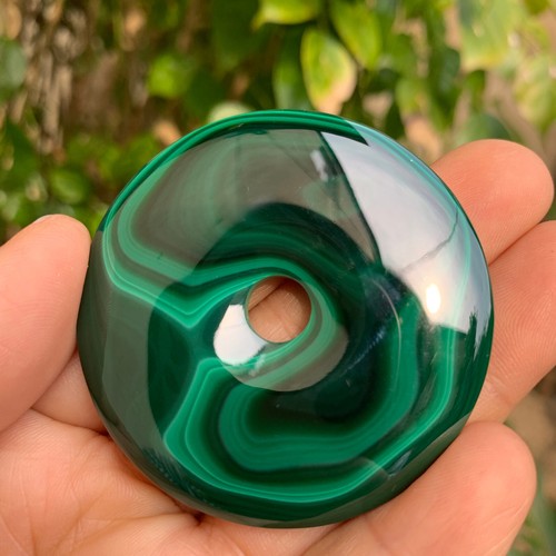 53g Natural Gloss Peacock Stone Transparent Round Pendant Mineral Sample - Picture 9 of 9