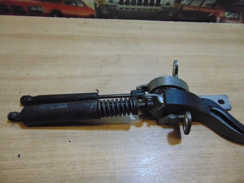 2008 PORSCHE CAYENNE 957 RIGHT REAR TAILGATE BOOT STRUT HINGE 7L5827302 B - Picture 2 of 8