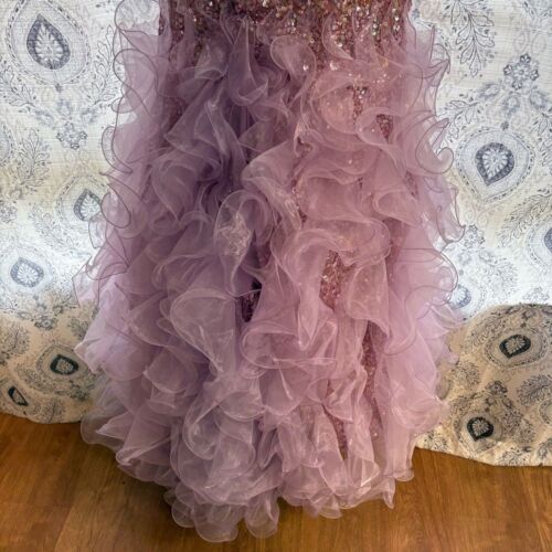 Mac Duggal Lavendel Pailletten Ballkleid Größe 6 - Bild 14 von 14