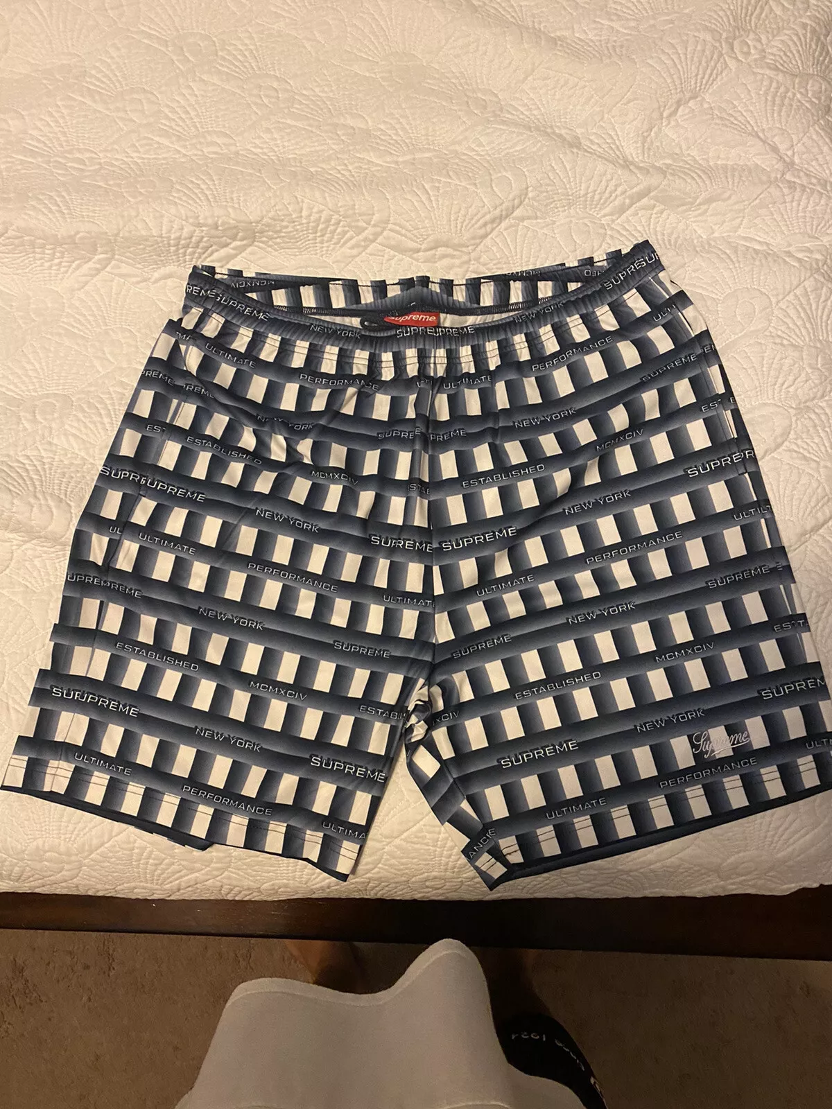 SUPREME GRID SOCCER COURT (MARINE) GRAND SS20SH39
