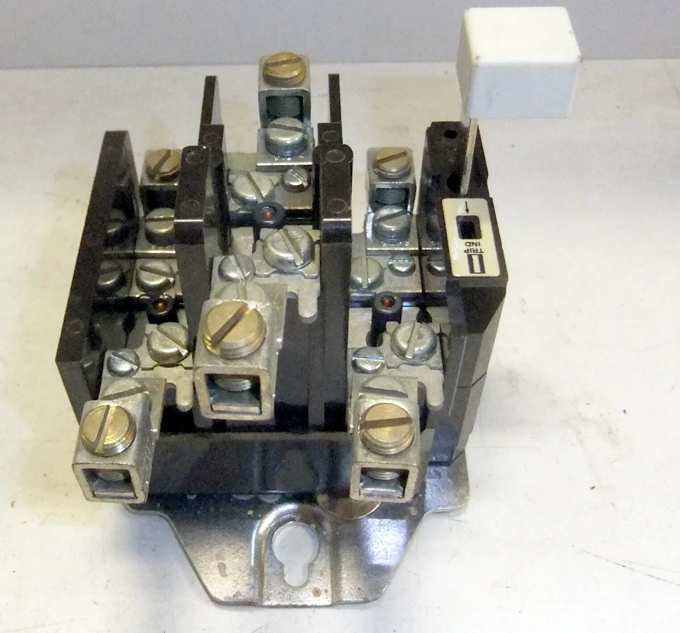Cutler-Hammer Overload Relay C300DN3B - Image 2 of 3