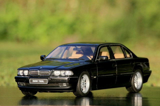 Bmw e38 1 18