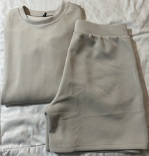 Women's Beige 2-Piece Knit Lounge Set Crewneck Sweatshirt Shorts Pockets M