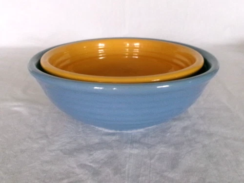 2 Vintage BAUER RING WARE NESTING MIXING BOWLS - Yellow #8 & Blue #9