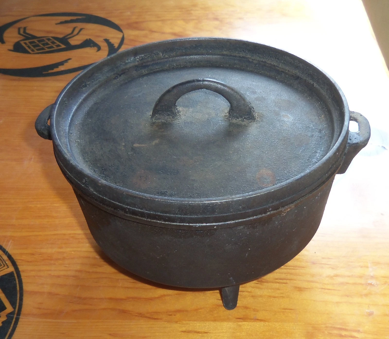 Antique Small #8 Cast Iron Footed Dutch Oven Lid 2 Qt Camp
