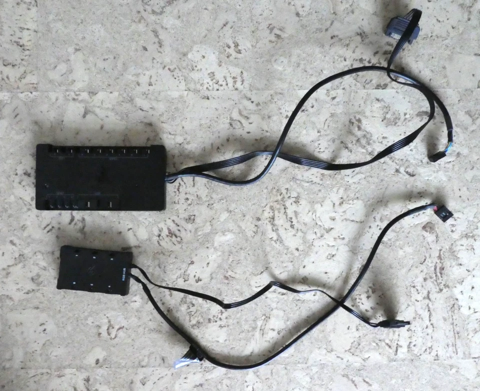 Set CORSAIR Lüfter SP120 ELITE RGB PWM (6x) + COMMANDER PRO + Lighting NODE Core - Bild 3 von 4