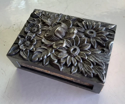 S Kirk & Son Inc. Sterling Silver Repousse Match Box Holder 22.2 g EC NR