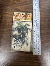 Vintage Toy Plastic Cowboy and Indian on Horses H9