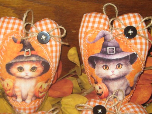 Decorazione gatti Halloween 6 cuori a quadri arancioni ornamenti ghirlanda fatta a mano accenti - Foto 2 di 4