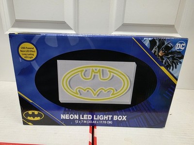 Silver Buffalo DC Comics Batman Logo Symbol USB Powered Neon Light Box, 12 x 7in