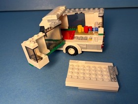 LEGO City Recreation #60117 - Caravan ONLY - Appears Complete - Slight Yellowing