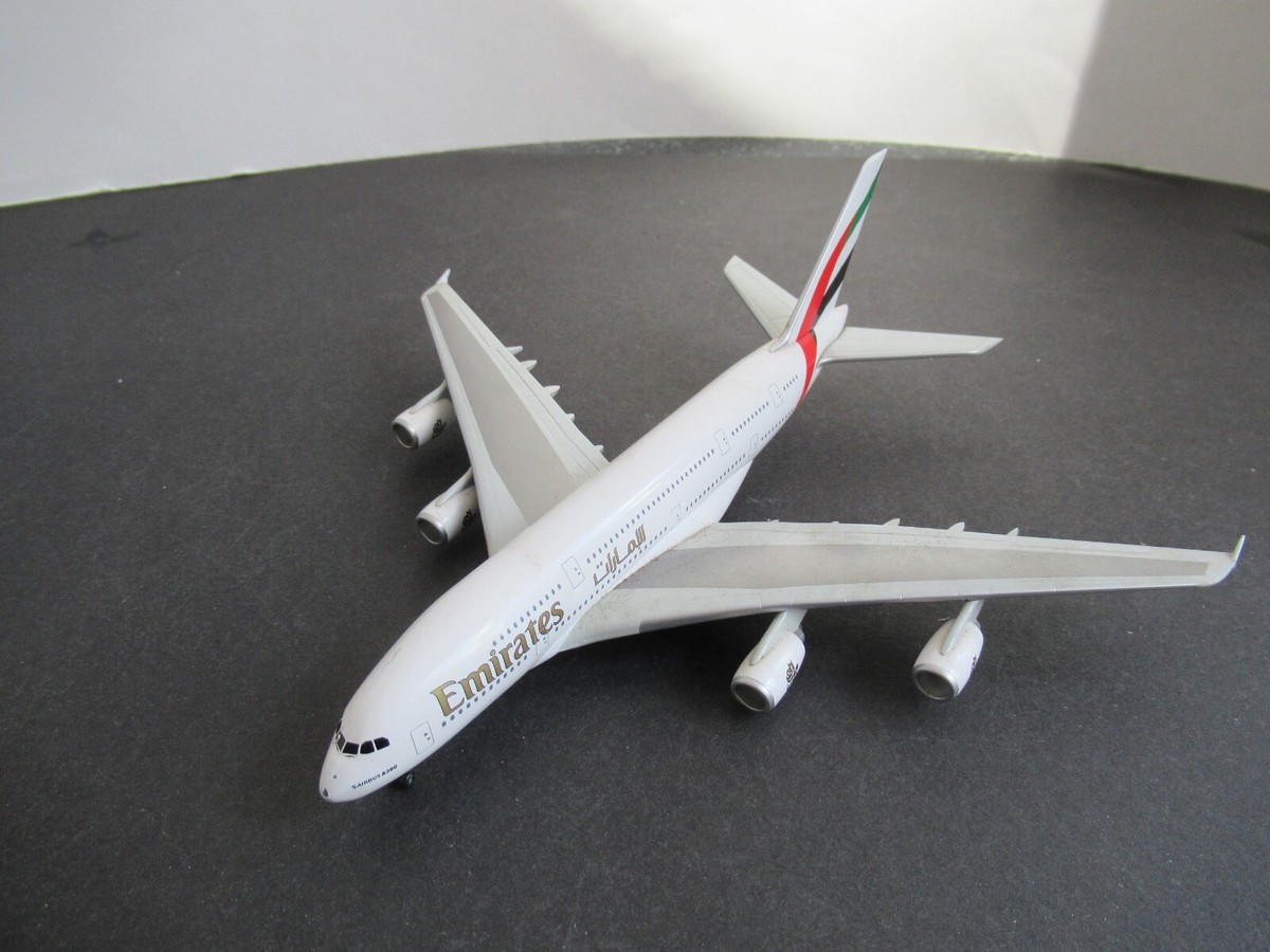 Dragon Wings 1:400 ??? Airbus A380 Emirates | eBay