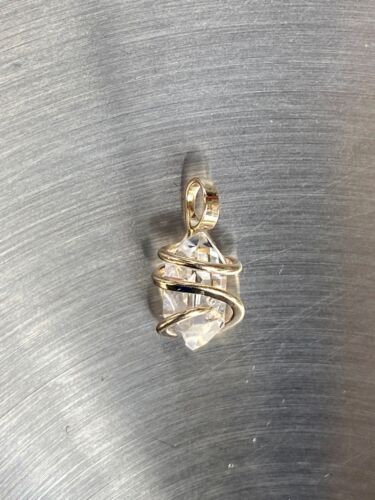 Ciondolo naturale diamante Herkimer 3,25 ct in filo oro giallo 14 kt forgiato peso totale - Foto 4 di 12