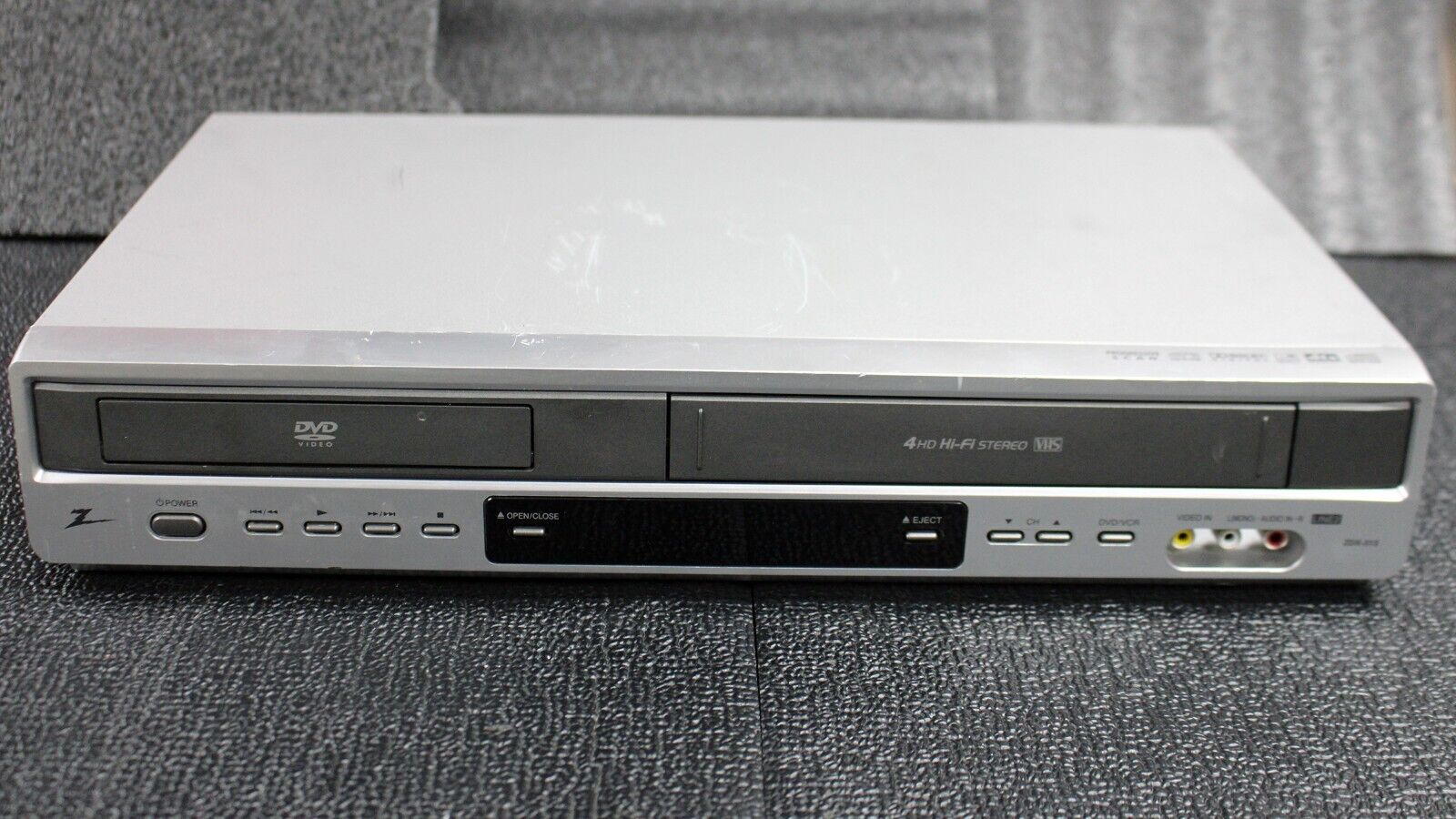 Zenith ZDX-313 DVD VCR Combo Player 4-Head Hi-Fi Stereo – NO REMOTE