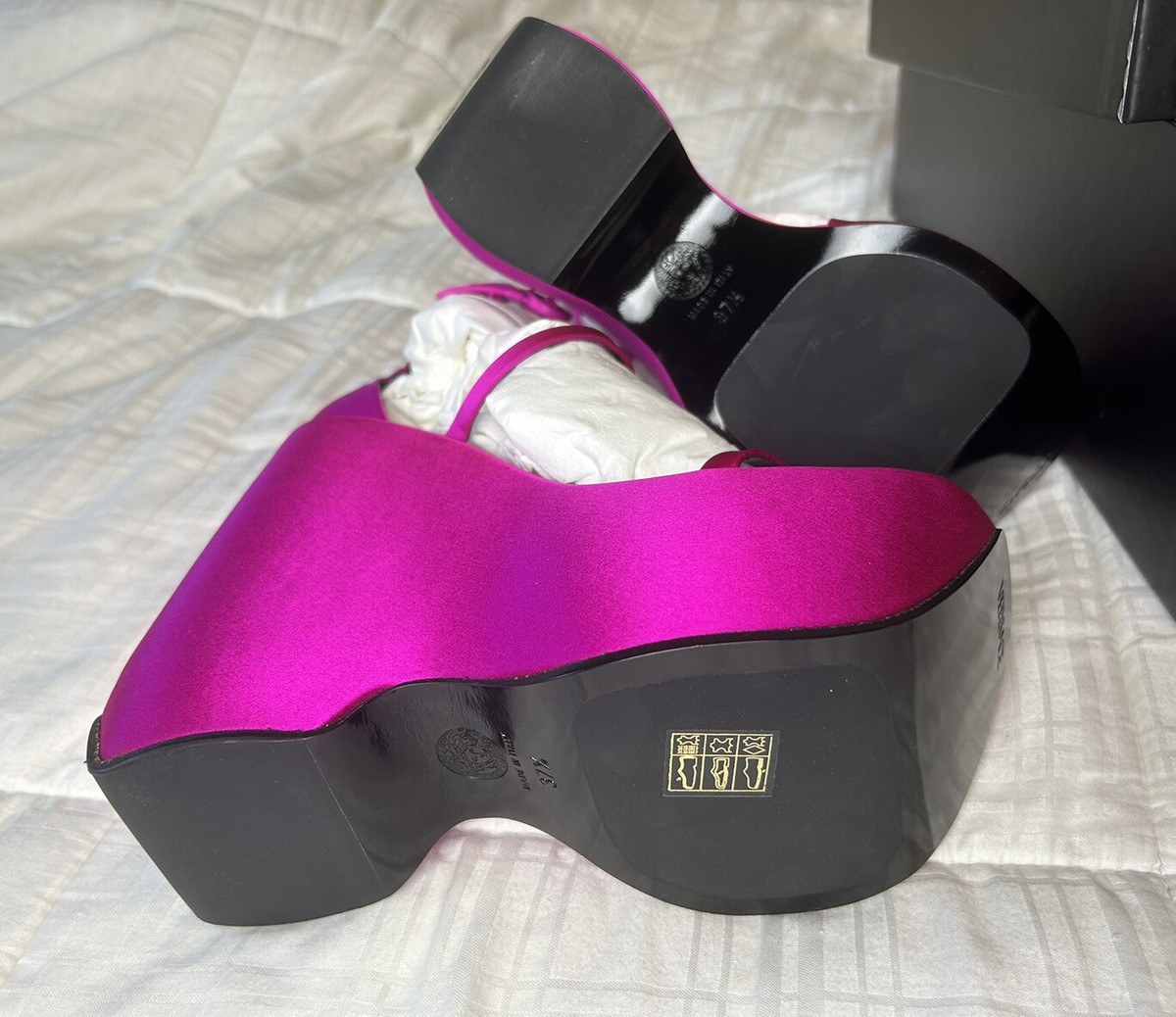【関税込み】Versace ピンク Triplatform ヒールサンダル Versace 'Triplatform' Heeled Sandals - Women's 36