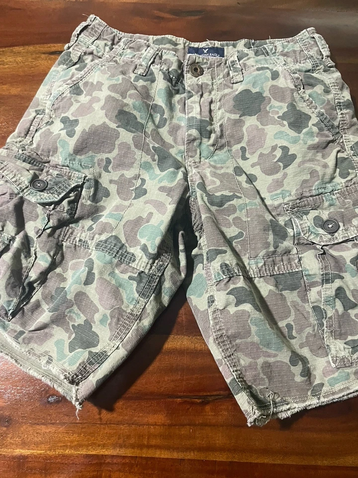 American Eagle Outfitters Camo Cargo Shorts Mens 28 Green Military Camo S - Image 2 of 4