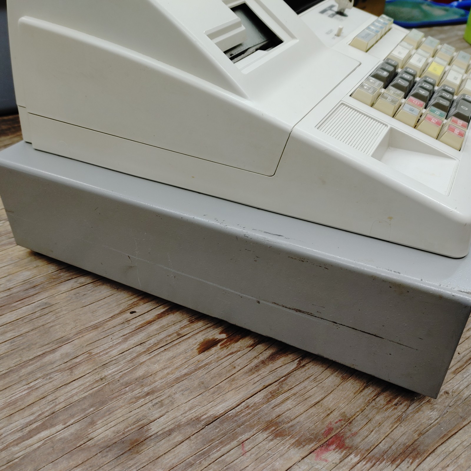 как выглядит Sharp ER-2386 Cash Register For Parts or Repair Keeps Giving Error фото
