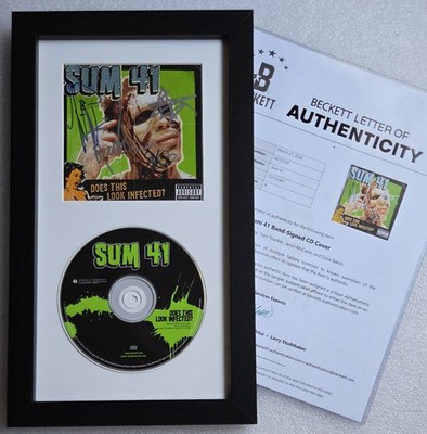 SUM 41  CD DISPLAY AUTOGRAPHED BECKETT BAS LOA COA SIGNED BAND PRESENT GIFT