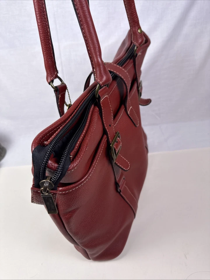 Bolso de mano de cuero Claire Chase. Excelente estado. Ver fotos y descripción Foto 2 de 4