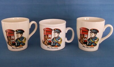 SET AUS DREI VINTAGE THE POSTMAN POST PILLAR BOX KINDERTASSEN HERGESTELLT IN ENGLAND